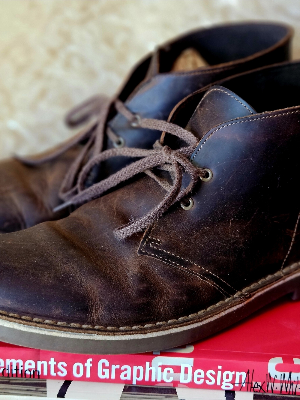 Clarks Men's Brown Leather Chukka Boots Size 8.5